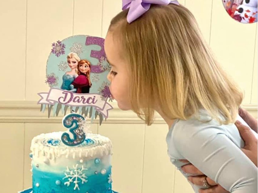 Wearing a pale lavender Elsa dress with a deep lavender bow in her hair, Darci Chunn welcomed her little friends to her "Frozen" 3rd Birthday Party which was held in her home.